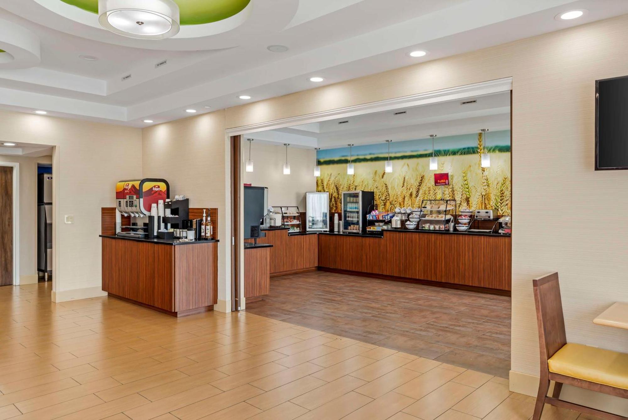 Best Western Plus North Shore Hotel Danvers Exterior foto